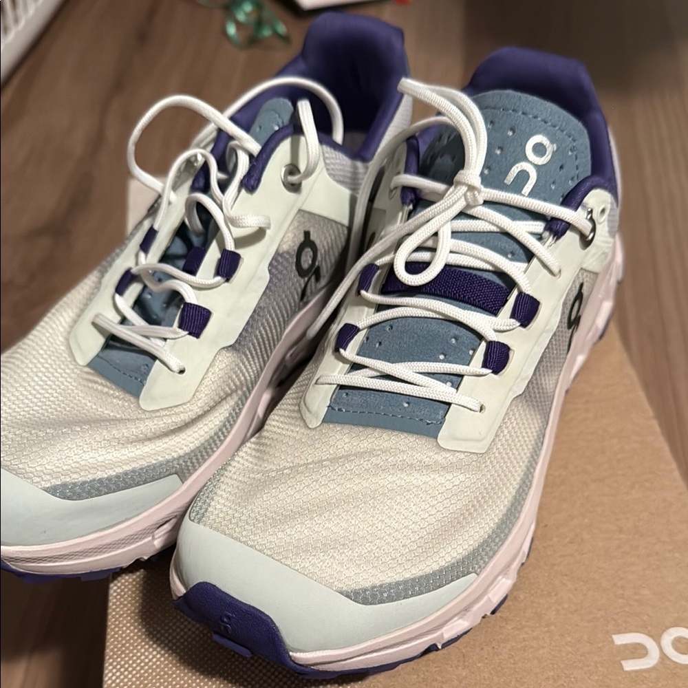 NWOT On Cloudvista Trail Running Shoe